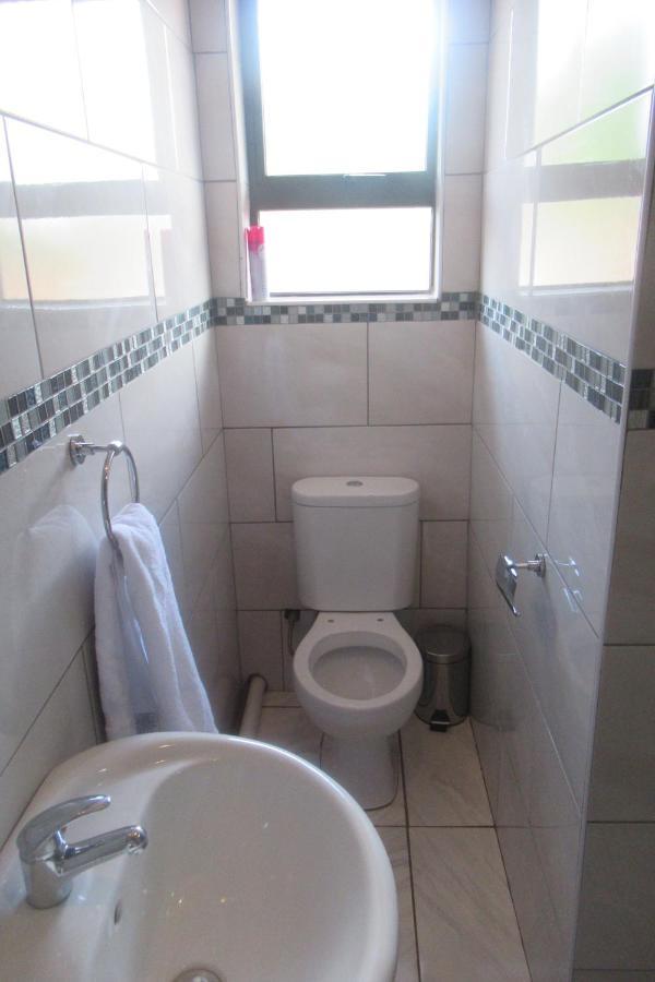 Pab-Love Guest House Kuruman Exterior foto